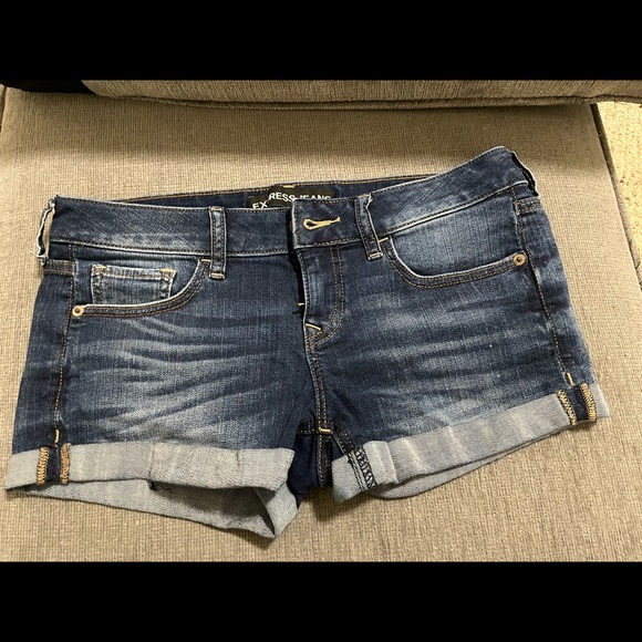 Express Jean shorts - Picture 1 of 4